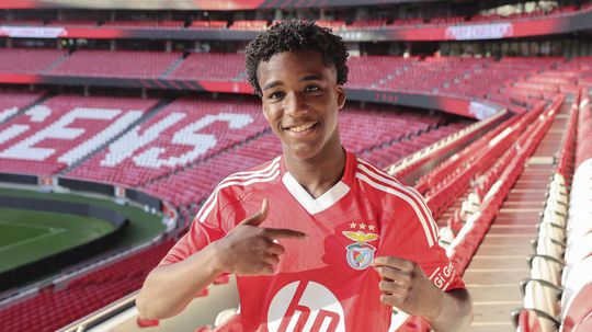 Mais um adolescente do Seixal a receber a confiança do Benfica