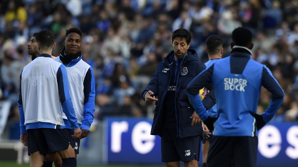 Vítor Bruno no treino aberto do FC Porto no Estádio do Dragão(GRAFISLAB)