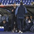 Sérgio Conceição a cumprimentar Maurizio Sarri antes de um Lazio-FC Porto, em Roma