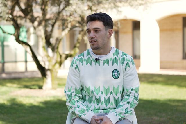 Pedro Gonçalves na Academia de Alcochete em conversa com A BOLA