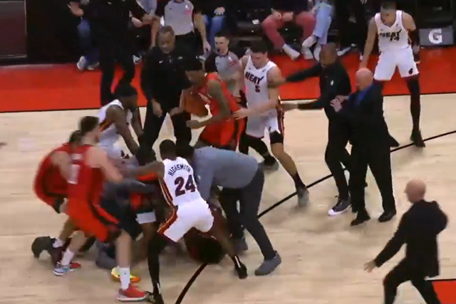 Vídeo: lutas e expulsões em jogo da NBA