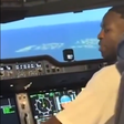 Vídeo: já imaginou entrar num avião e o copiloto ser... Vinícius Jr.?