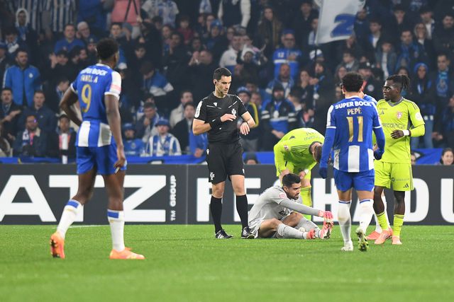 Diogo Costa foi rendido por Cláudio Ramos na baliza e como capitão - Foto: Rogério Ferreira/Kapta+