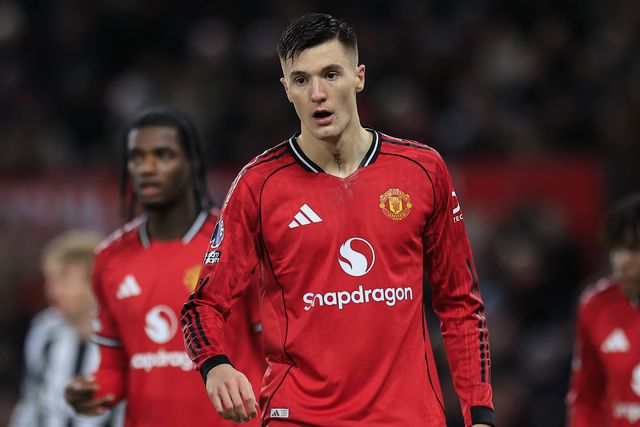 Custou €75 M ao Manchester United e o agente não está contente