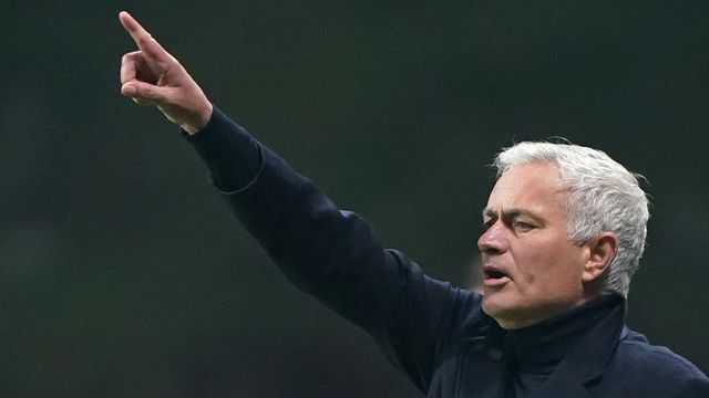 José Mourinho, treinador do Benfica