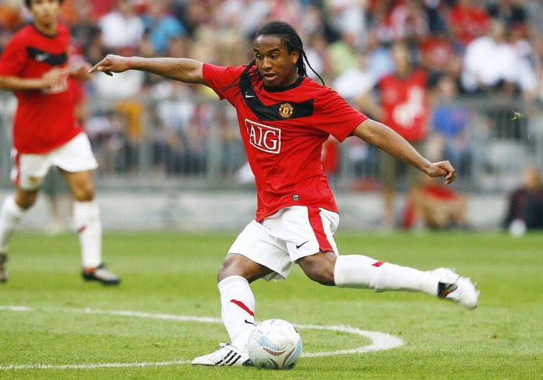 Anderson - Grande destaque no Mundial sub-17 em 2005, teve uma ascensão meteórica. Formado no Grêmio, chegou à Europa pela porta do FC Porto. Seguiu para o Man. United, onde venceu a Champions. Não se adaptou bem a Inglaterra e carreira teve uma queda