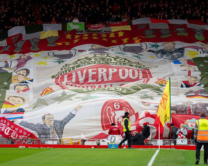 Adeptos do Liverpool em Anfield