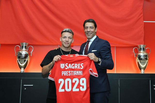 Mercado Benfica: Prestianni até 2029; vai jogar com o 25 para «honrar a história»
