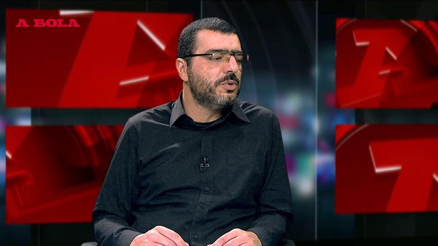 «Koba Koindredi atrasou-se porque era uma negociação a três»