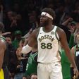 Vídeo: o afundanço de Neemias que levou o banco dos Celtics à loucura
