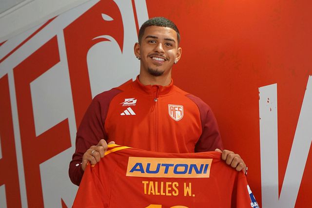 Mercado (oficial): Talles Wander chega à Vila das Aves