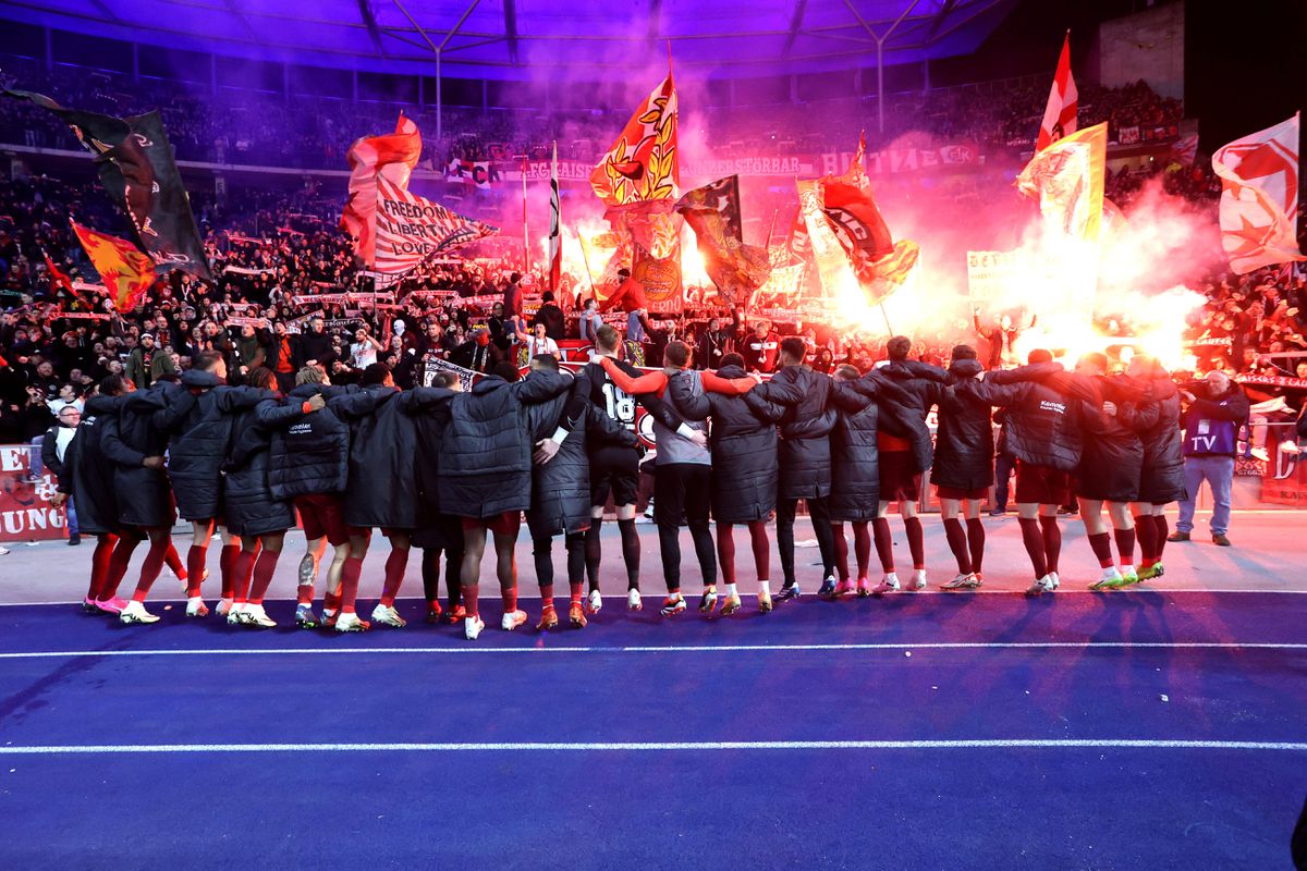 Deutscher Pokal: Kaiserslautern steht im Halbfinale