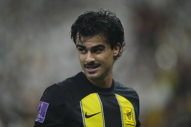 Mercado: Jota esteve perto do Bétis na transferência de Fekir para o Al Ittihad