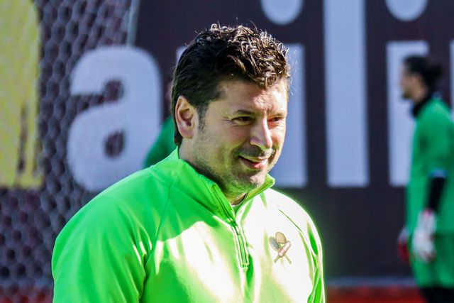 Mercado: SAD do Leixões oferece mais três reforços a Carlos Fangueiro