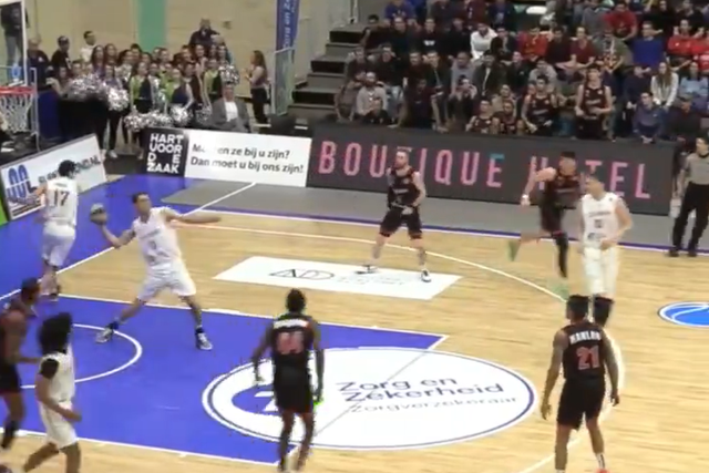 Afinal não acontece só nos filmes: ponto inacreditável em cima da buzina (vídeo)