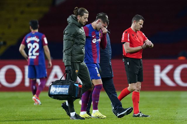 Vídeo: depois de João Félix, Ferrán Torres também se lesiona e sai a chorar