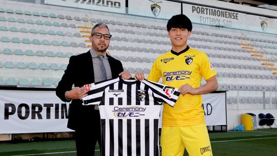 Mercado (oficial): Bayern empresta Taichi Fukui ao Portimonense