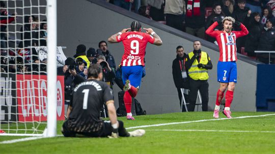 Atlético Madrid mantém sede vitoriosa com golo ao cair do pano