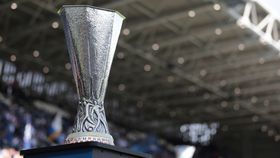 Sorteio em direto do play-off de UEFA Champions League e Europa League