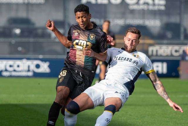 Caio Santana muda-se da Amadora para Tondela em busca de mais minutos