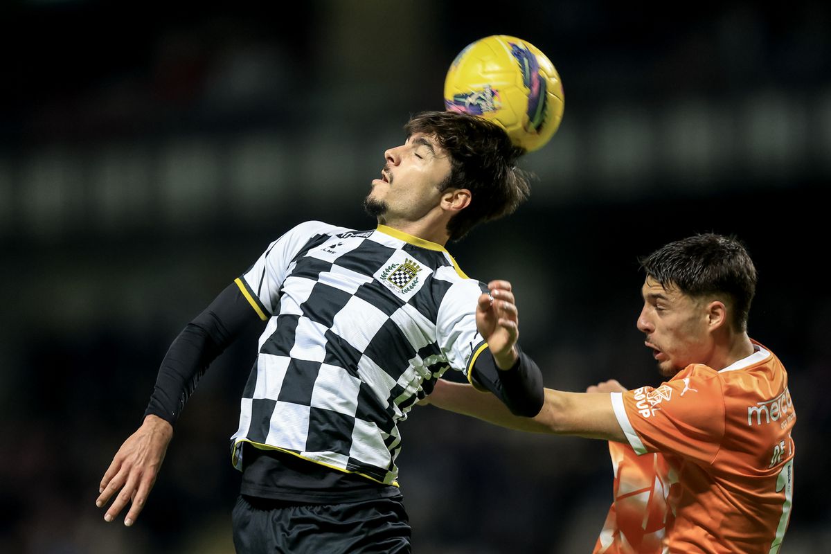 Boavista-Famalicão, 0-2 César Dutra evitou males maiores (destaques)