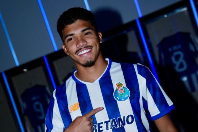 William Gomes mudou-se do São Paulo para o FC Porto e mostra-se extremamente confiante para a nova etapa da sua carreira