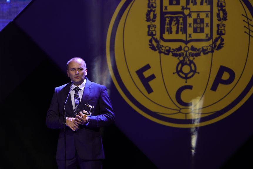 José Carlos Rocha, presidente da Casa do FC Porto de Rio Tinto, recebeu Dragão de Ouro em 2023