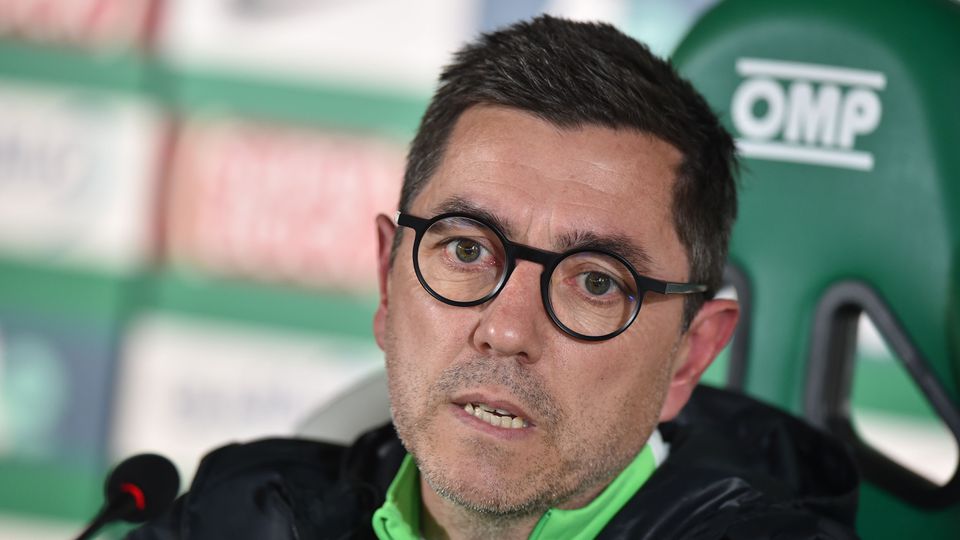 Micael Sequeira, treinador do Sporting feminino, em conferência de imprensa