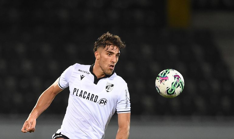 Mercado (oficial): Jorge Fernandes deixa V. Guimarães