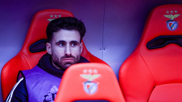 «No FC Porto houve uma lógica de mercado, no Benfica não se percebe»