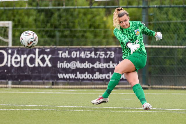 Jill Duijzer, guarda-redes do Westerlo