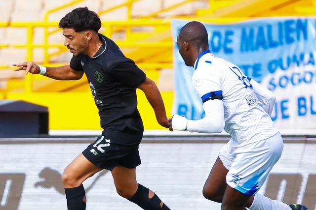 Depois de ter perdido, 2-0, em Bamako, Petro foi perdulário e não foi além de um empate, em Luanda, com o Stade Malien