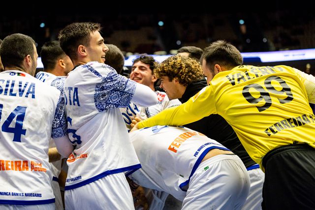 «Já está a faltar uma medalhazinha a esta equipa!»