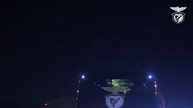 A chegada do Benfica a Tondela