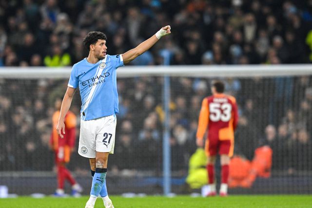 Matheus Nunes em ação durante o encontro com o Galatasaray para a Champions
