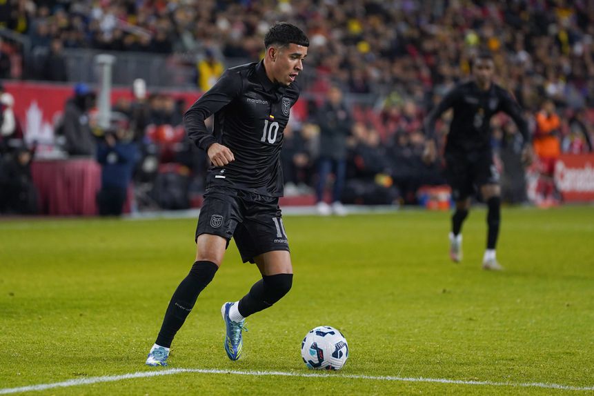 Kendry Páez é internacional pelo Equador