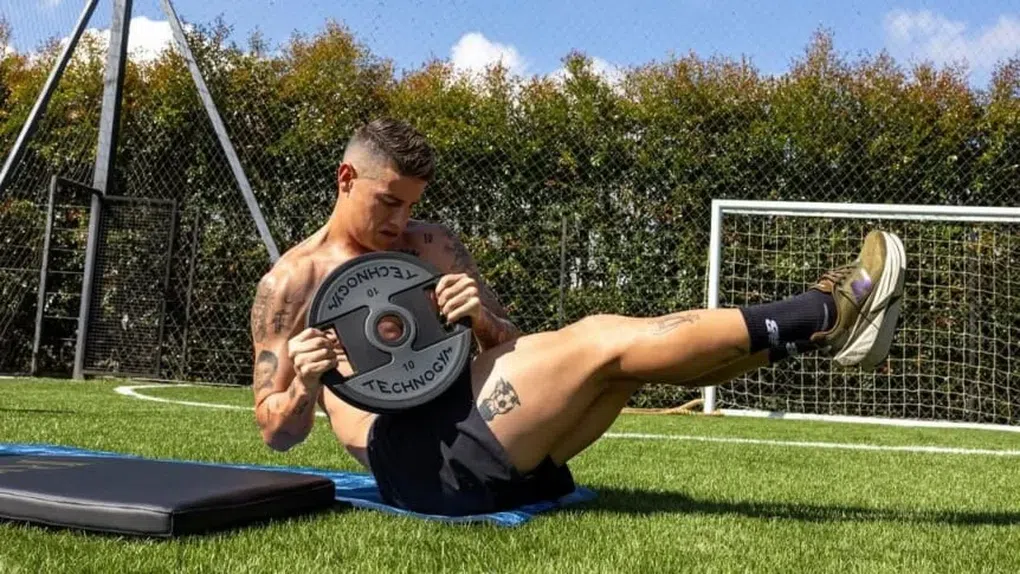 James Rodríguez treina-se por conta própria - Foto: Instagram/James Rodríguez