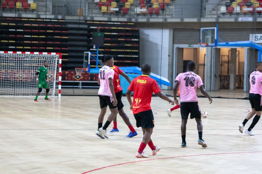 Angola fez ensaio geral com goleada ao Jupterz (7-1)