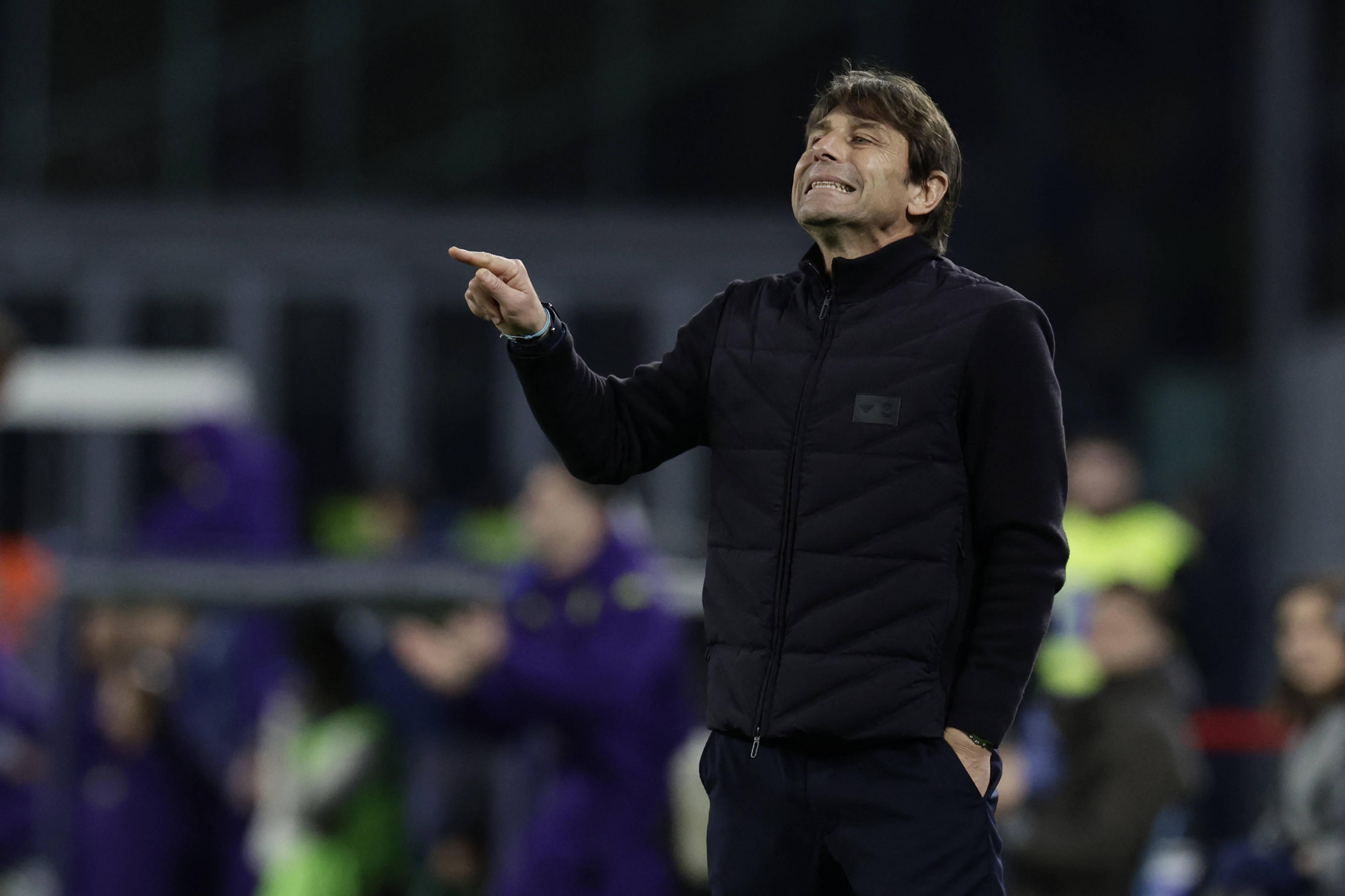 Antonio Conte, treinador do Nápoles. Odds 20/1