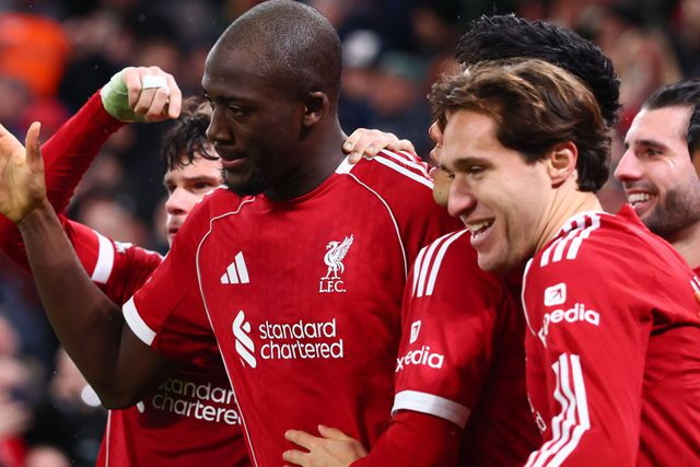 Ibrahima Konate emocionado após marcar no regresso a Anfield