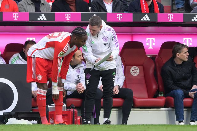 Sporting garante não ter interesse em Anthony Barry