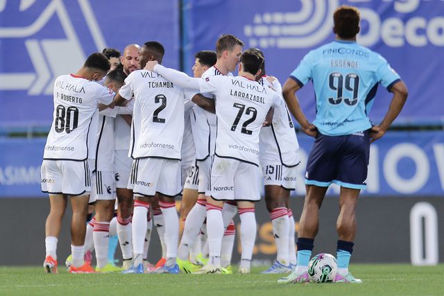 Em casa, o Vizela nem piou: a crónica do 0-4 para o Casa Pia