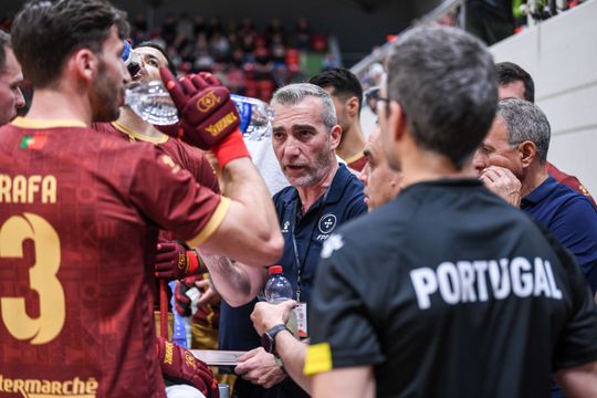 Selecionador Paulo Freitas após derrota com Itália no Mundial: «Estou muito zangado com os jogadores»