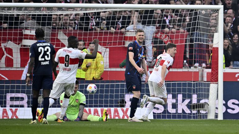 Bundesliga: jogo de loucos impede Estugarda de se aproximar do Bayern