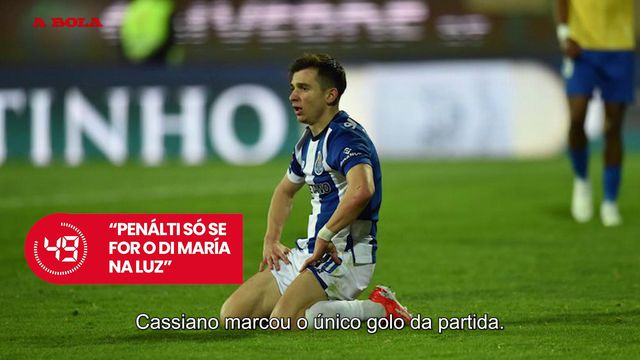 A BOLA em 59 segundos: FC Porto perde no Estoril, portugueses em destaque e Premier League das emoções!