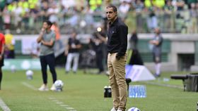 Mercado oficial: Renato Paiva recebe reforço para o ataque