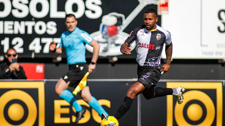 Farense: Pastor tem interessados e hesita em jogar na Liga 2