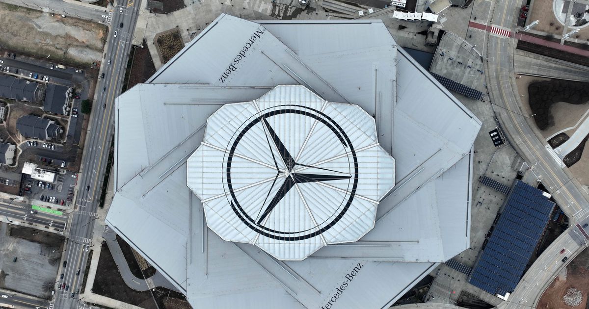 O estádio com o teto mais icónico do mundo espera Portugal (fotos)