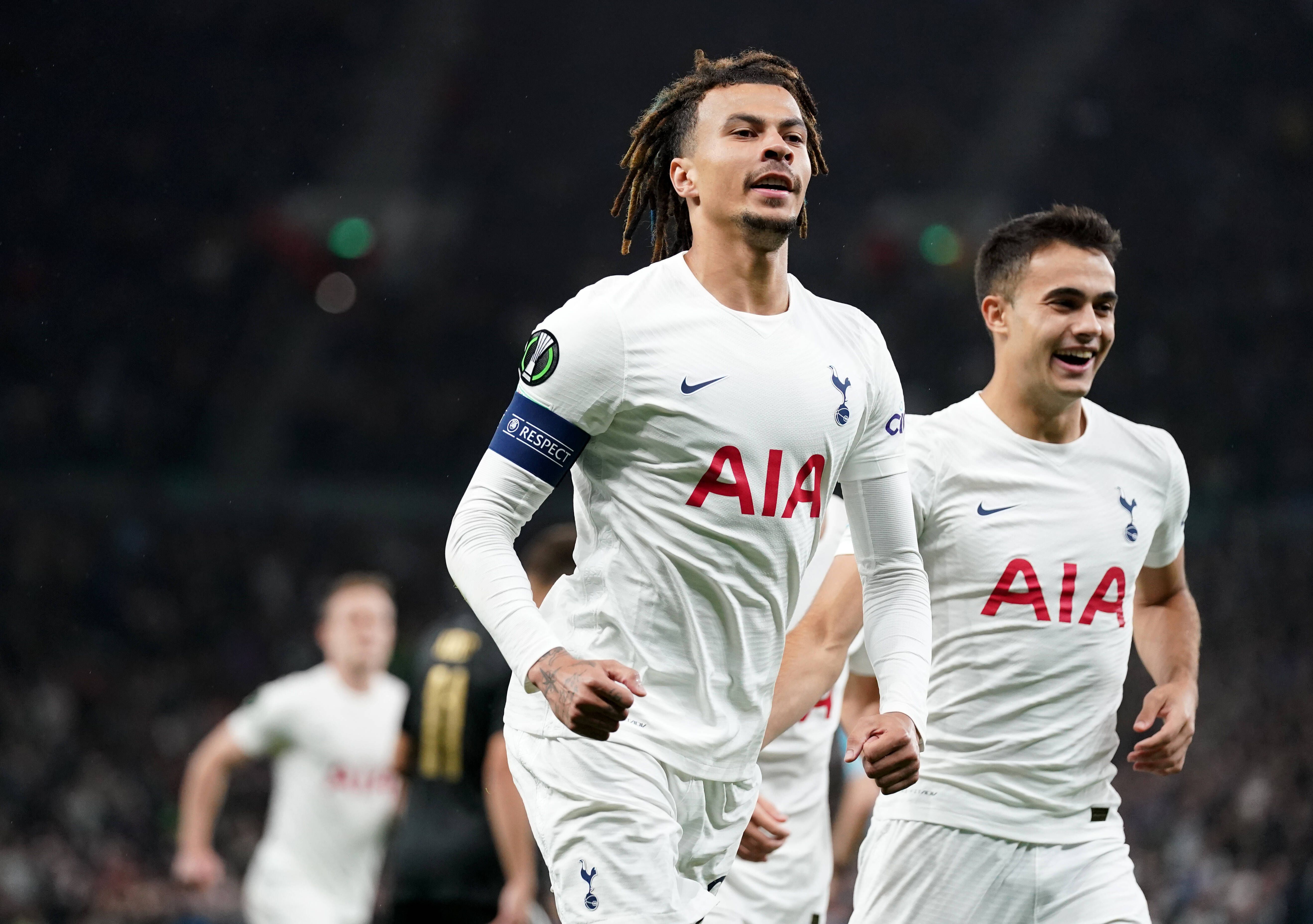 Dele Alli brilhou no início da carreira no Tottenham, vindo do MK Dons, mas, tal como Mourinho avisou, foi caindo de forma, muito também devido a nível mental e está sem clube