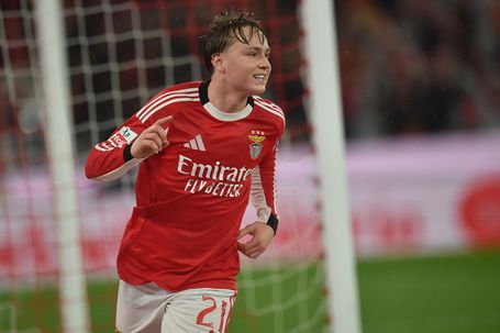 Schjelderup: da quase saída à revelação